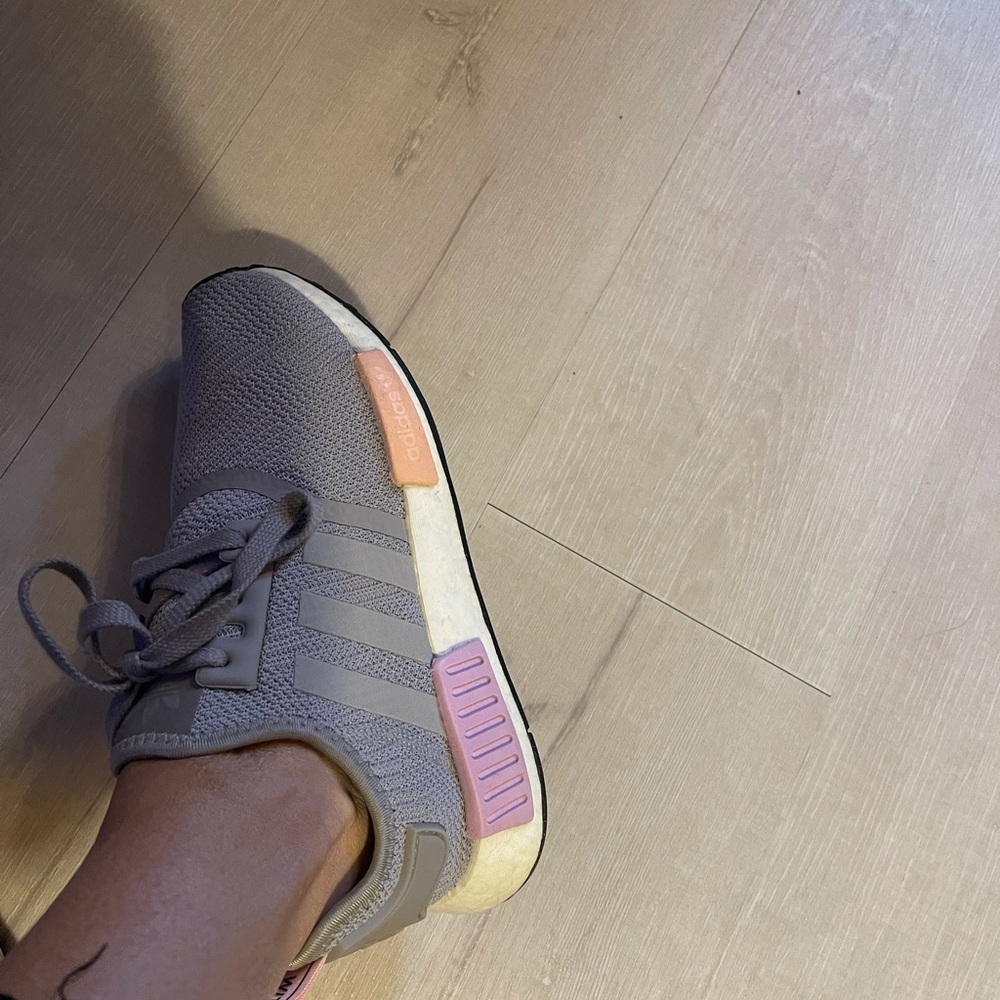 Adidas - Picture 5 of 5